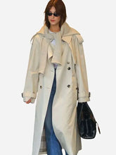 daisy-edgar-jones-nyc-2026-trench-coat
