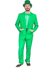 Lloyd Christmas and Harry Dunne tuxedo suits