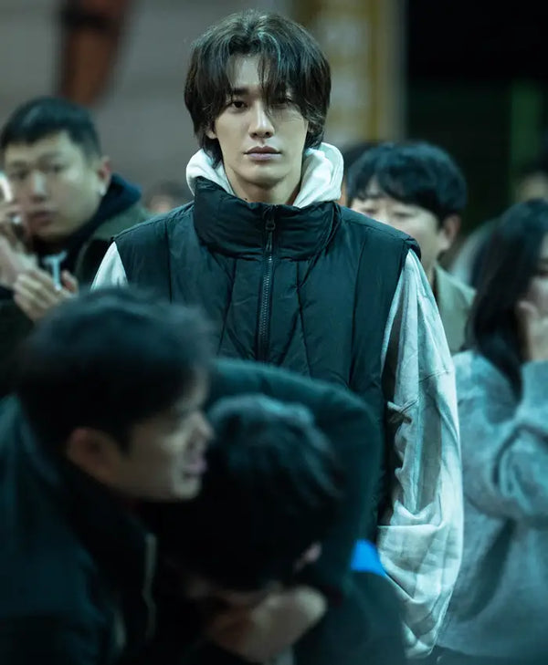 Kim Young kwang Trigger Season 1 Moon Baek Black Vest