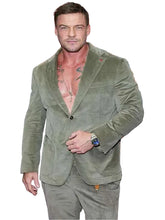 Alan Ritchson Motor City New York premiere green suit