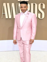 Jason Lee Bet Awards 2026 Soft Blush Pink Suit