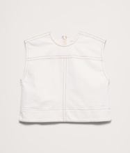 Roast My Rental S01 Leslie Jones Denim Top