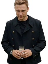 The-Royals-S04-Peacoat
