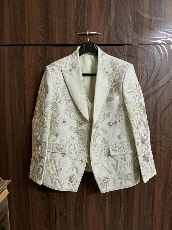 Men's Off-White Embroidered 3-Pc Suit