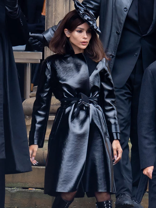 Zo? Kravitz The Batman 2022 Black Coat