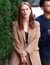 Sharper 2023 Julianne Moore Blazer